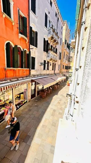 Venice Lin Apartment 0*,  イタリア